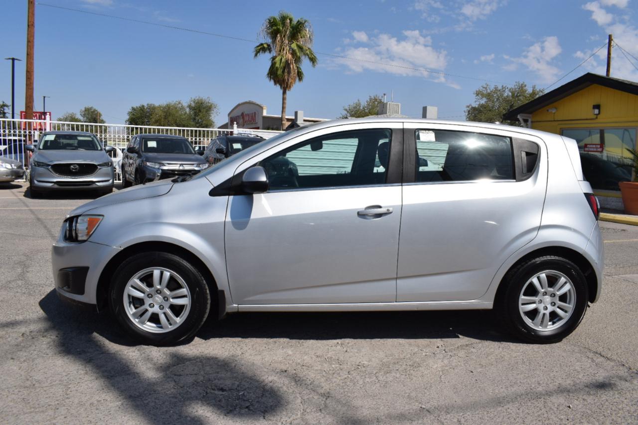 Chevrolet Sonic LT Auto 5-Door 2015