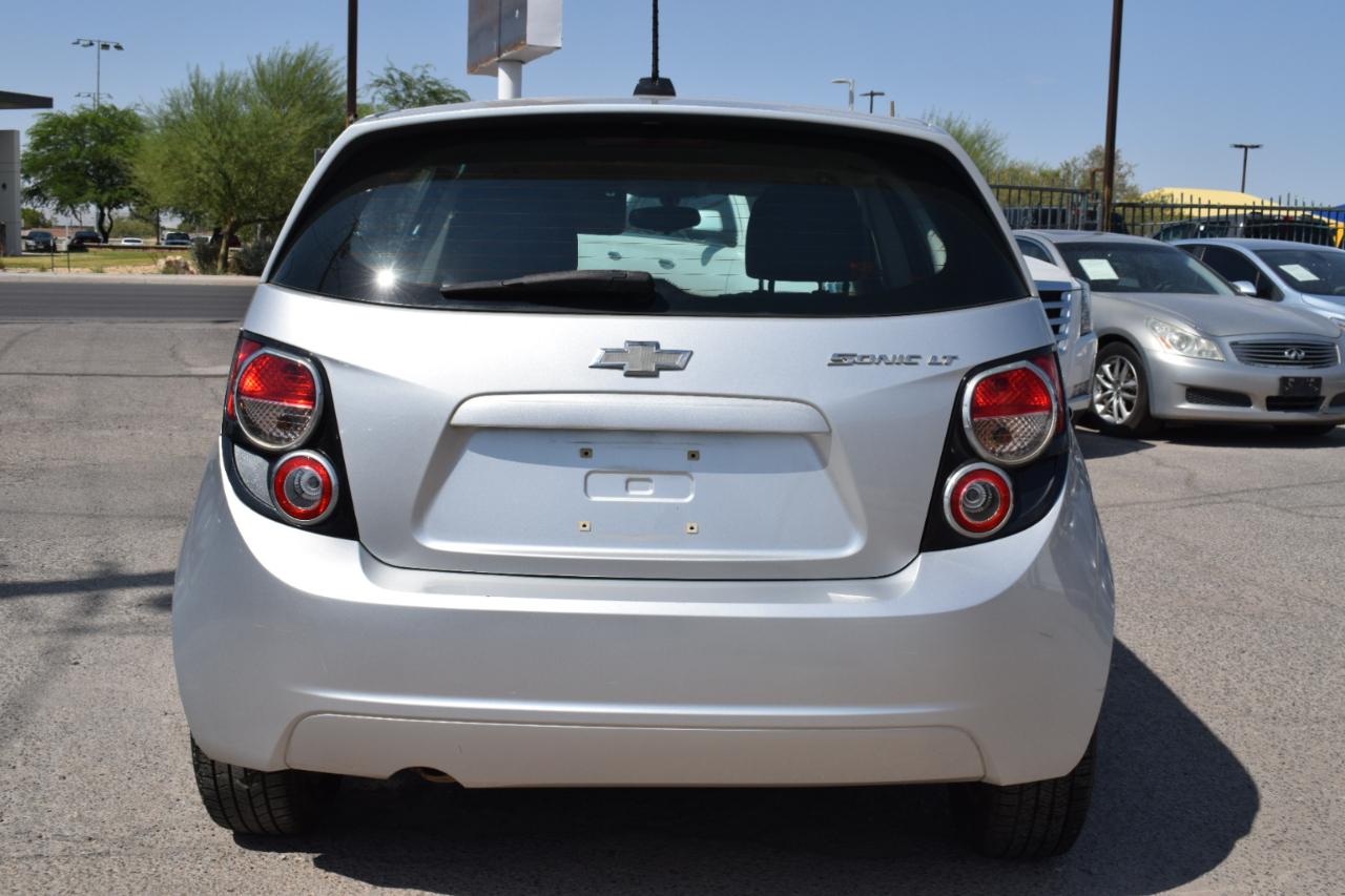 Chevrolet Sonic LT Auto 5-Door 2015