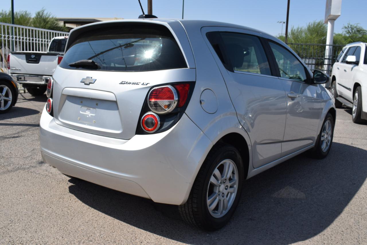 Chevrolet Sonic LT Auto 5-Door 2015