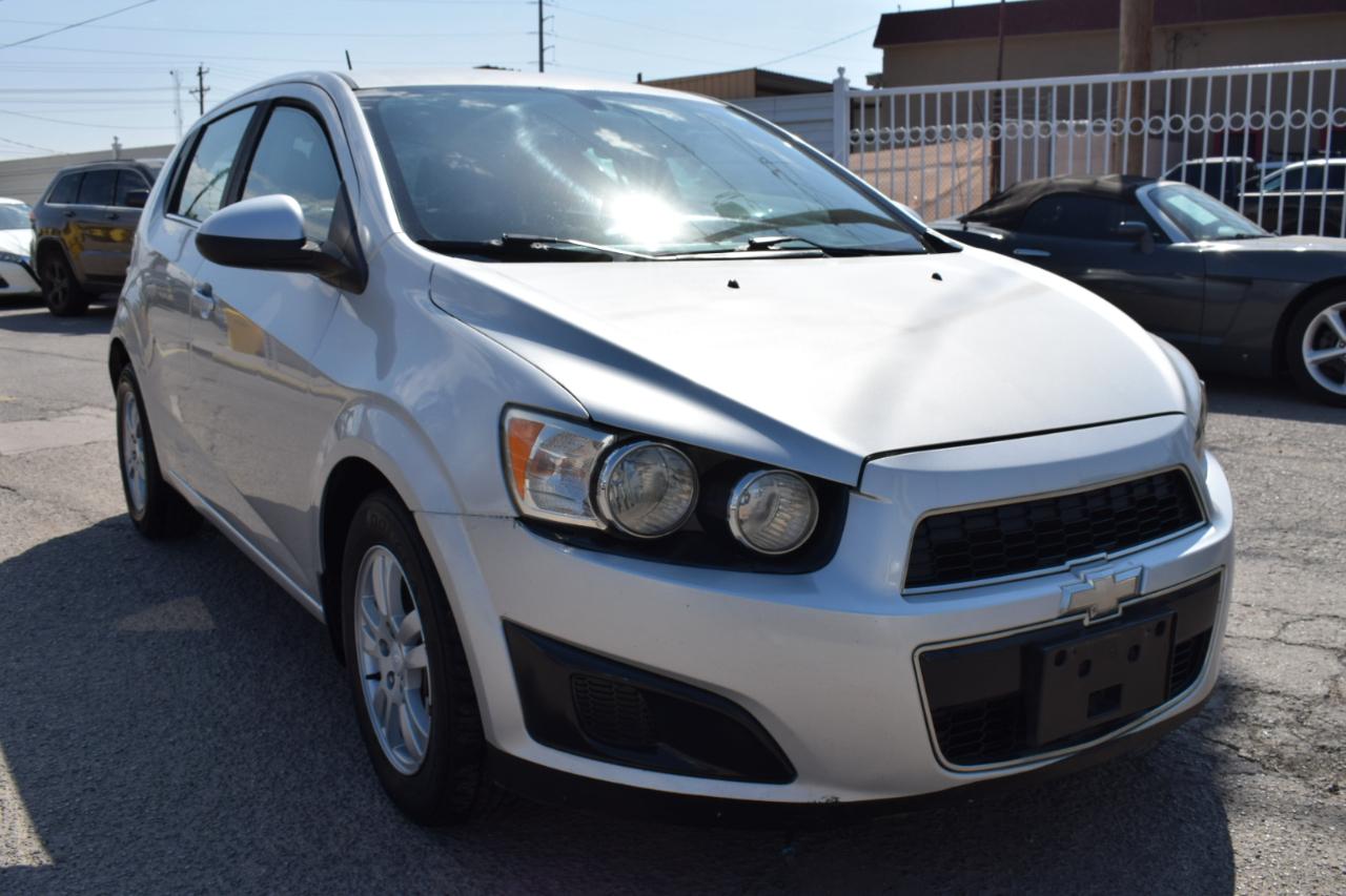 Chevrolet Sonic LT Auto 5-Door 2015