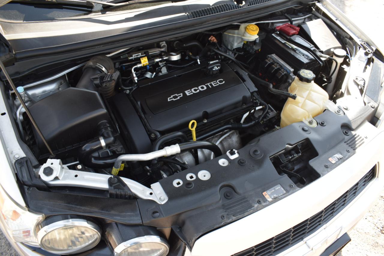 Chevrolet Sonic LT Auto 5-Door 2015