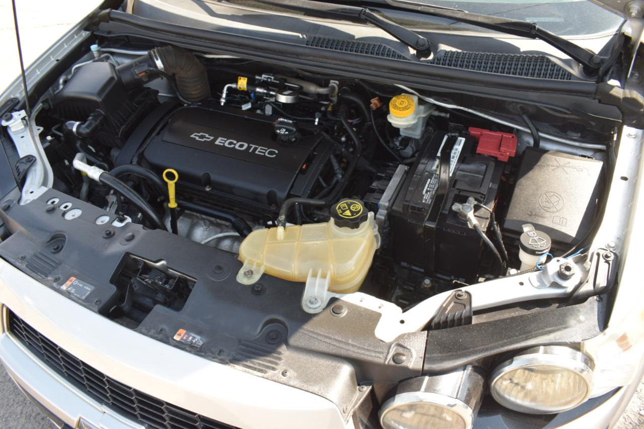 Chevrolet Sonic LT Auto 5-Door 2015