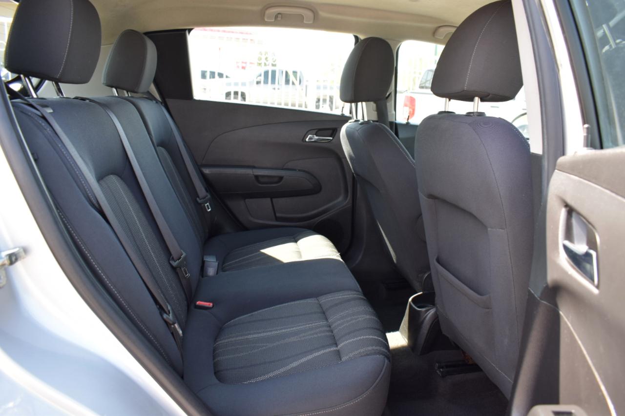 Chevrolet Sonic LT Auto 5-Door 2015