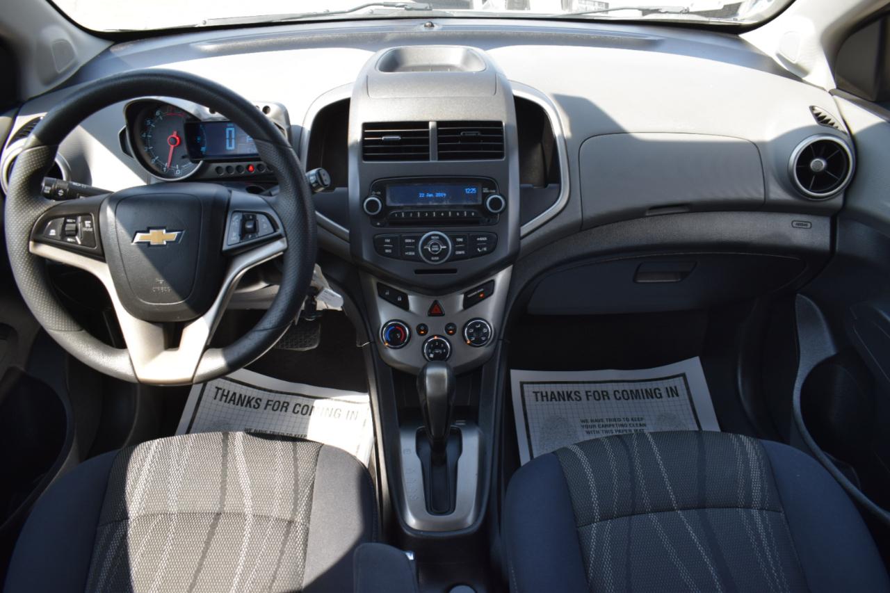 Chevrolet Sonic LT Auto 5-Door 2015