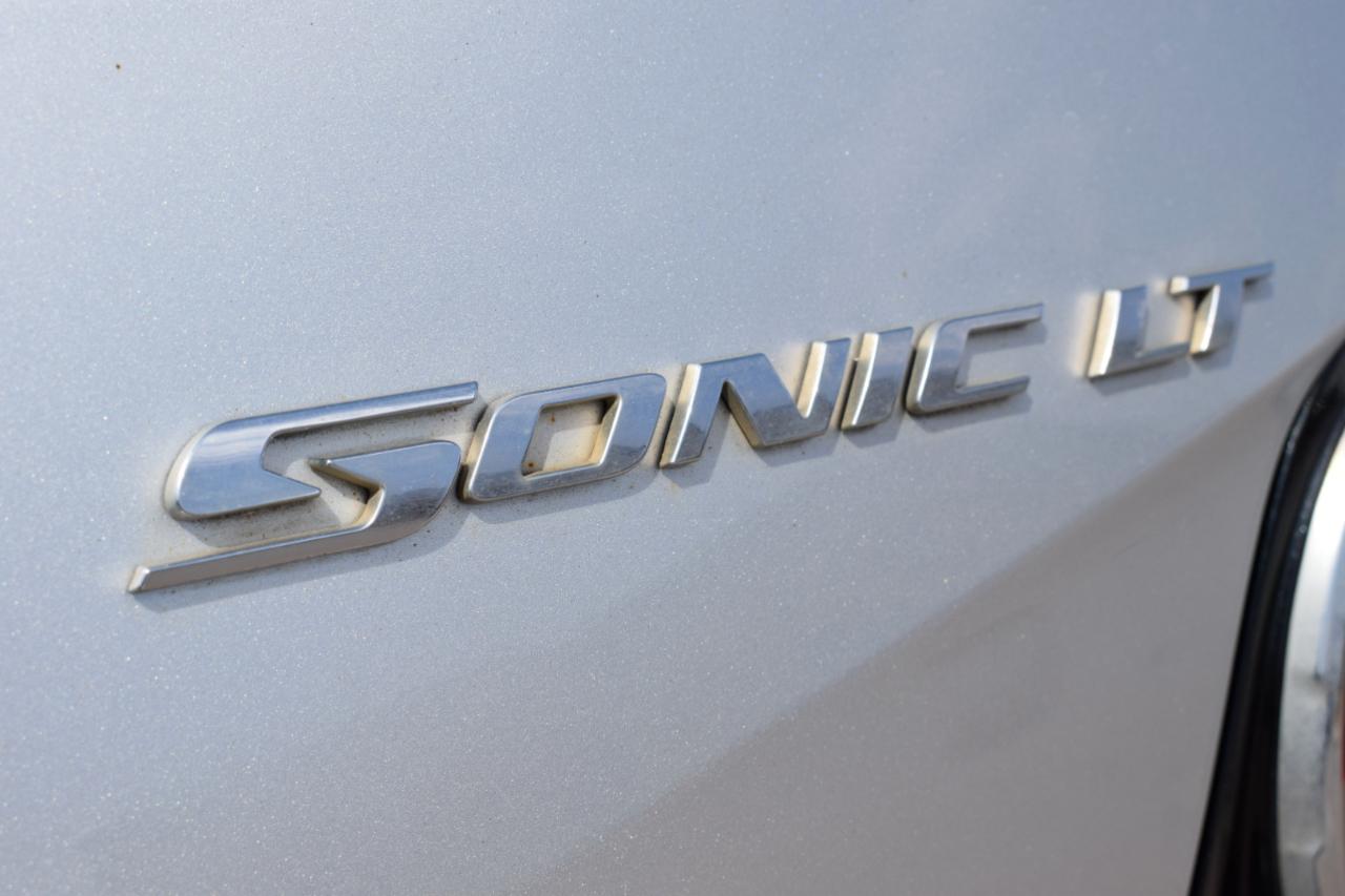 Chevrolet Sonic LT Auto 5-Door 2015