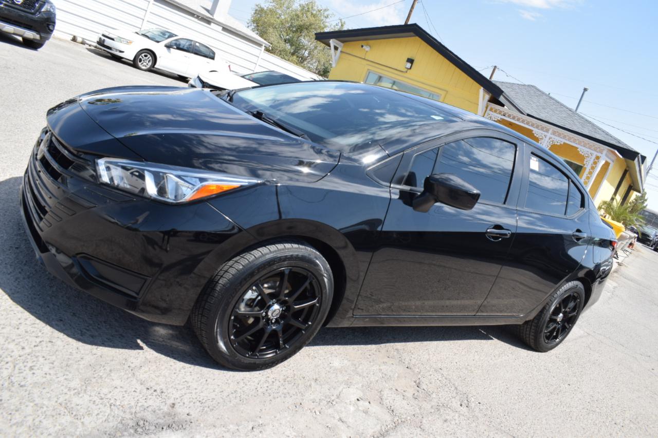 Nissan Versa SV 2023