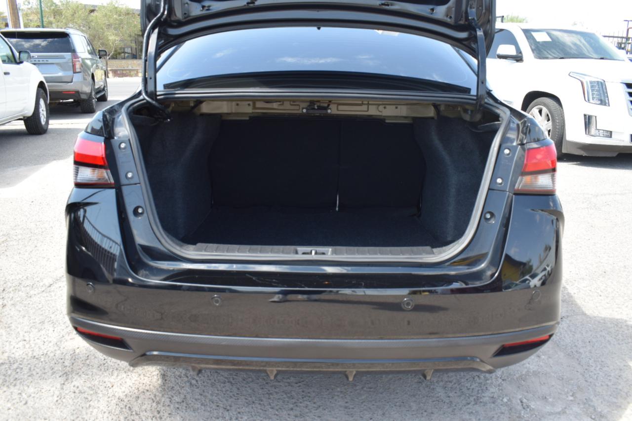 Nissan Versa SV 2023