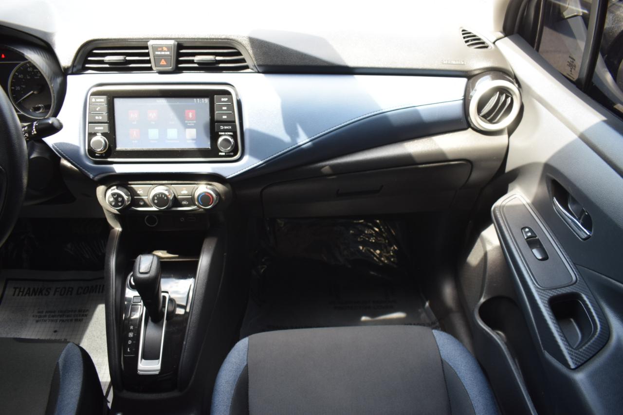 Nissan Versa SV 2023