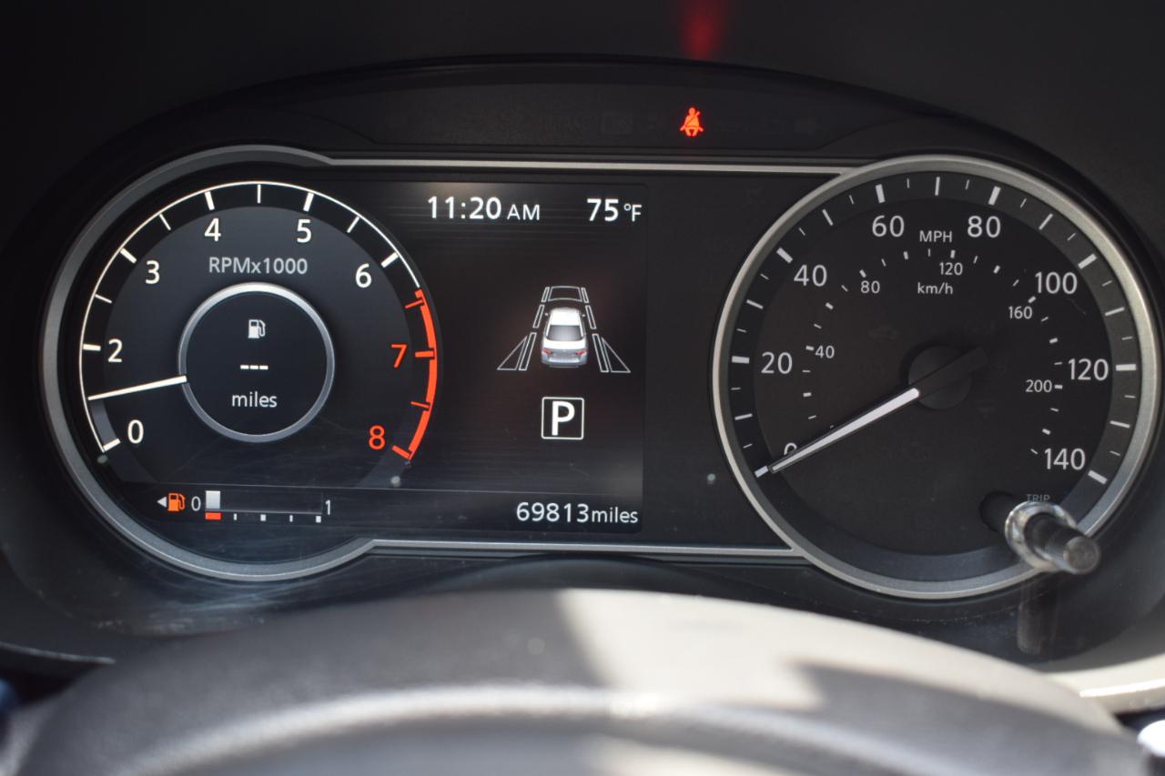 Nissan Versa SV 2023