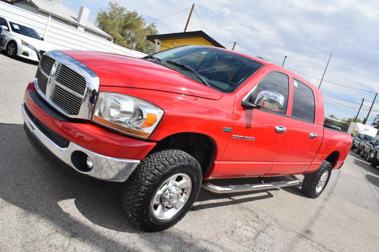 Dodge Ram 1500 SLT Mega Cab 4WD 2006
