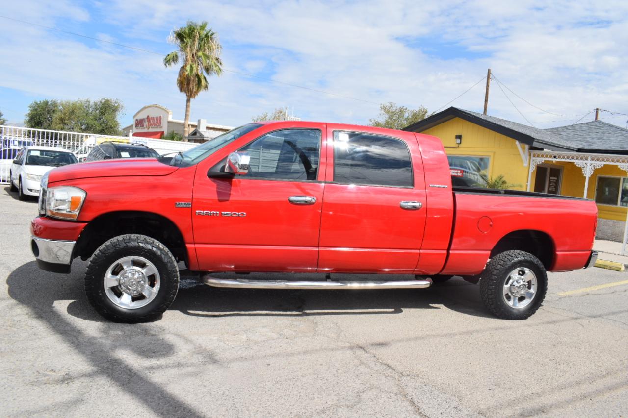 Dodge Ram 1500 SLT Mega Cab 4WD 2006