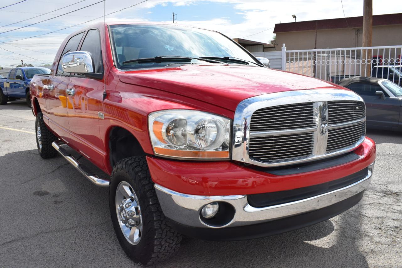 Dodge Ram 1500 SLT Mega Cab 4WD 2006