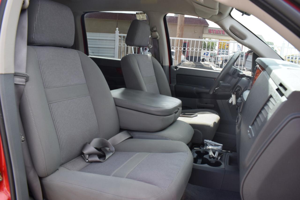 Dodge Ram 1500 SLT Mega Cab 4WD 2006