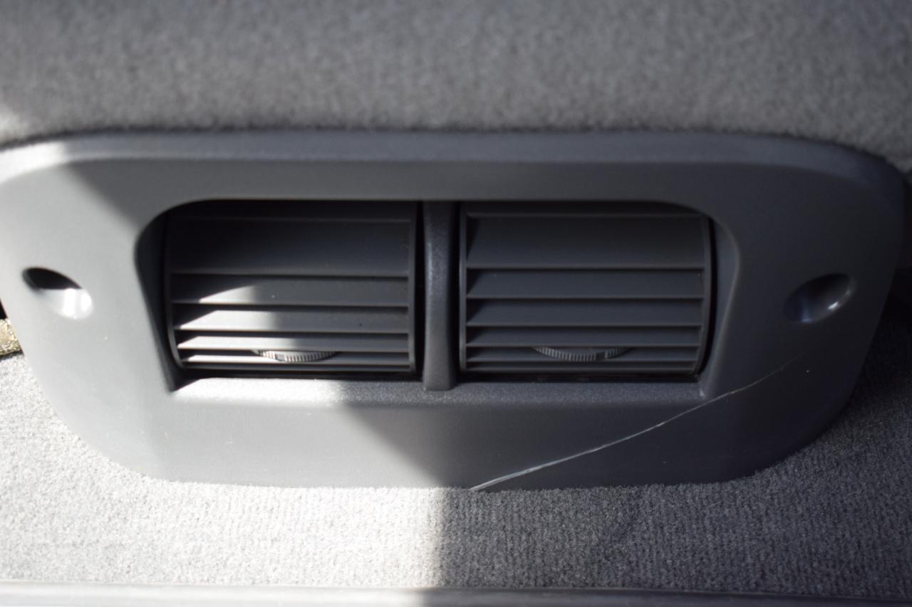 Dodge Ram 1500 SLT Mega Cab 4WD 2006
