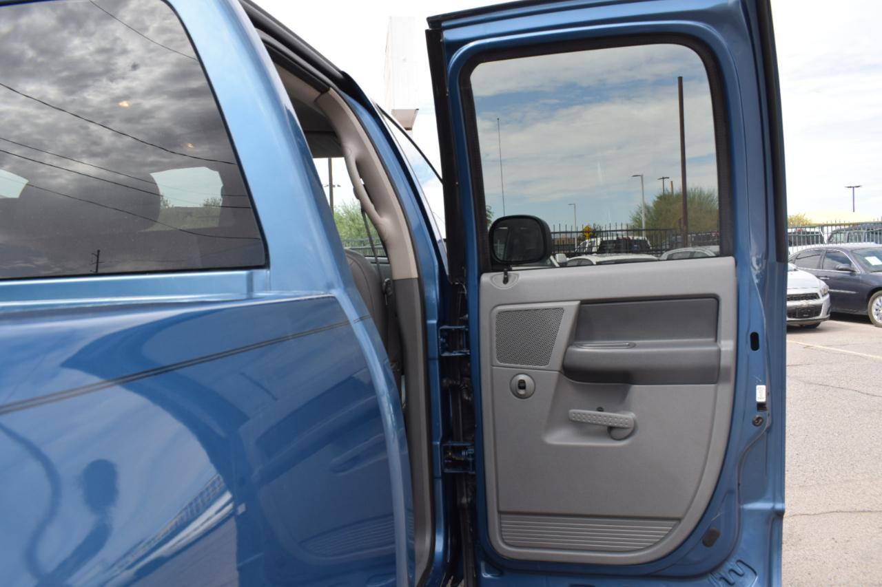Dodge Ram 2500 Laramie Quad Cab 4WD 2006