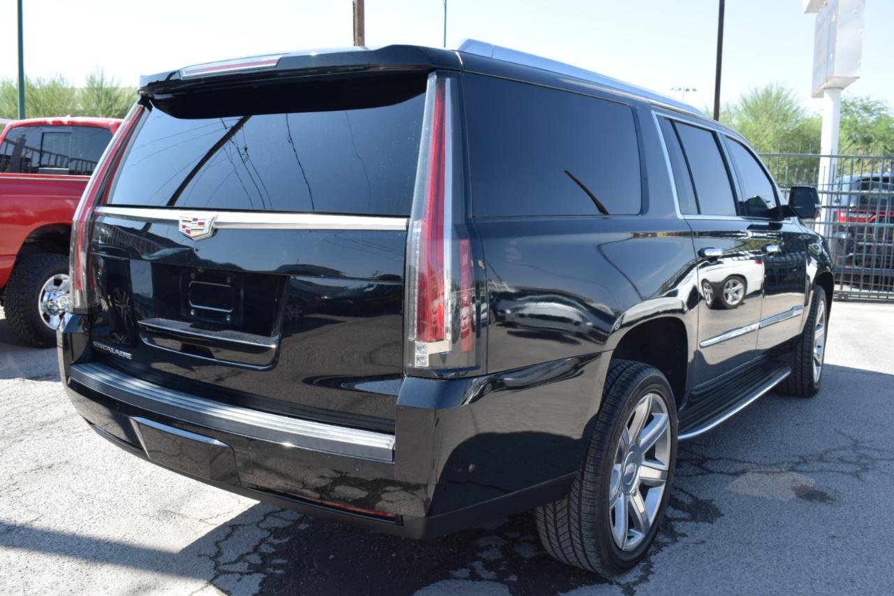 Cadillac Escalade ESV 2WD Standard 2019
