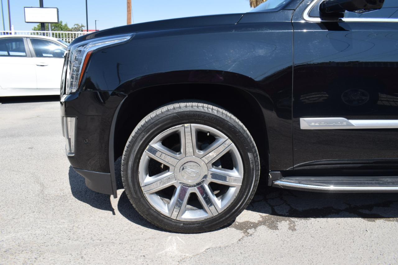 Cadillac Escalade ESV 2WD Standard 2019