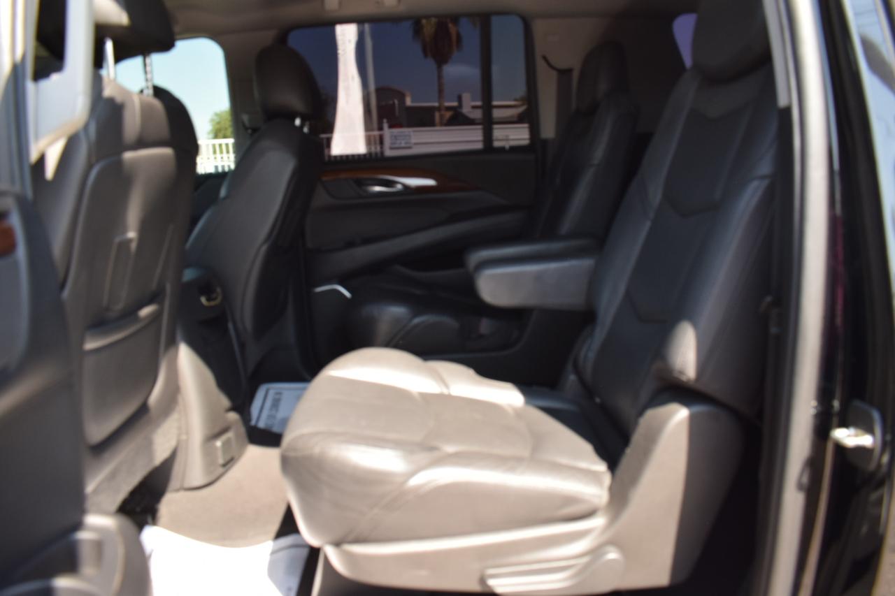 Cadillac Escalade ESV 2WD Standard 2019