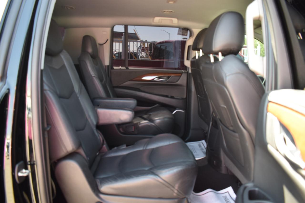Cadillac Escalade ESV 2WD Standard 2019