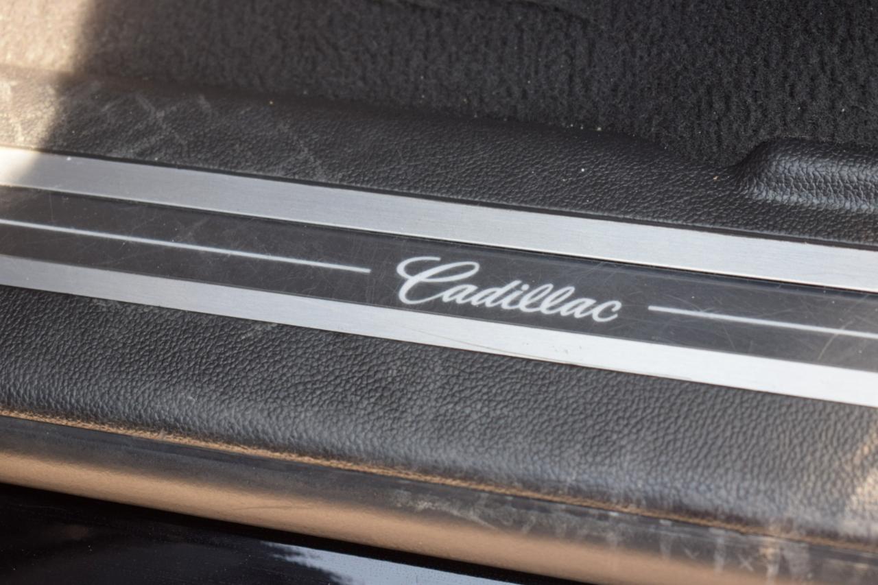 Cadillac Escalade ESV 2WD Standard 2019