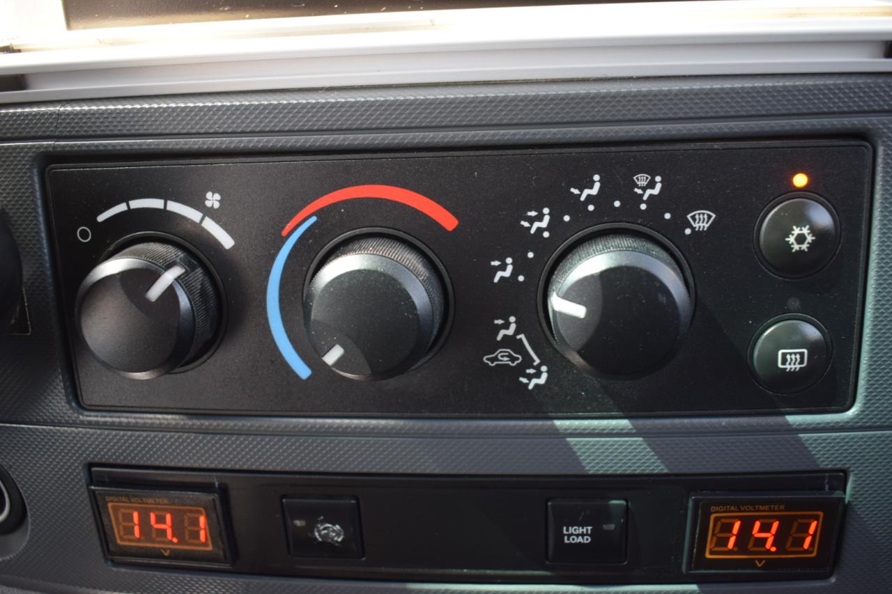 Dodge Ram 2500 SLT Mega Cab 4WD 2008