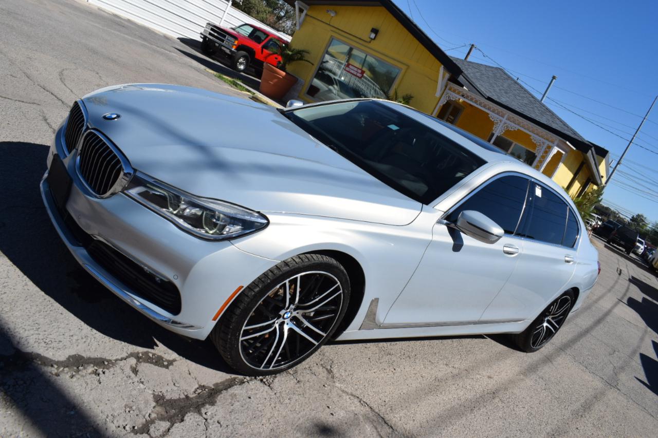 BMW 7-Series 750i xDrive 2017