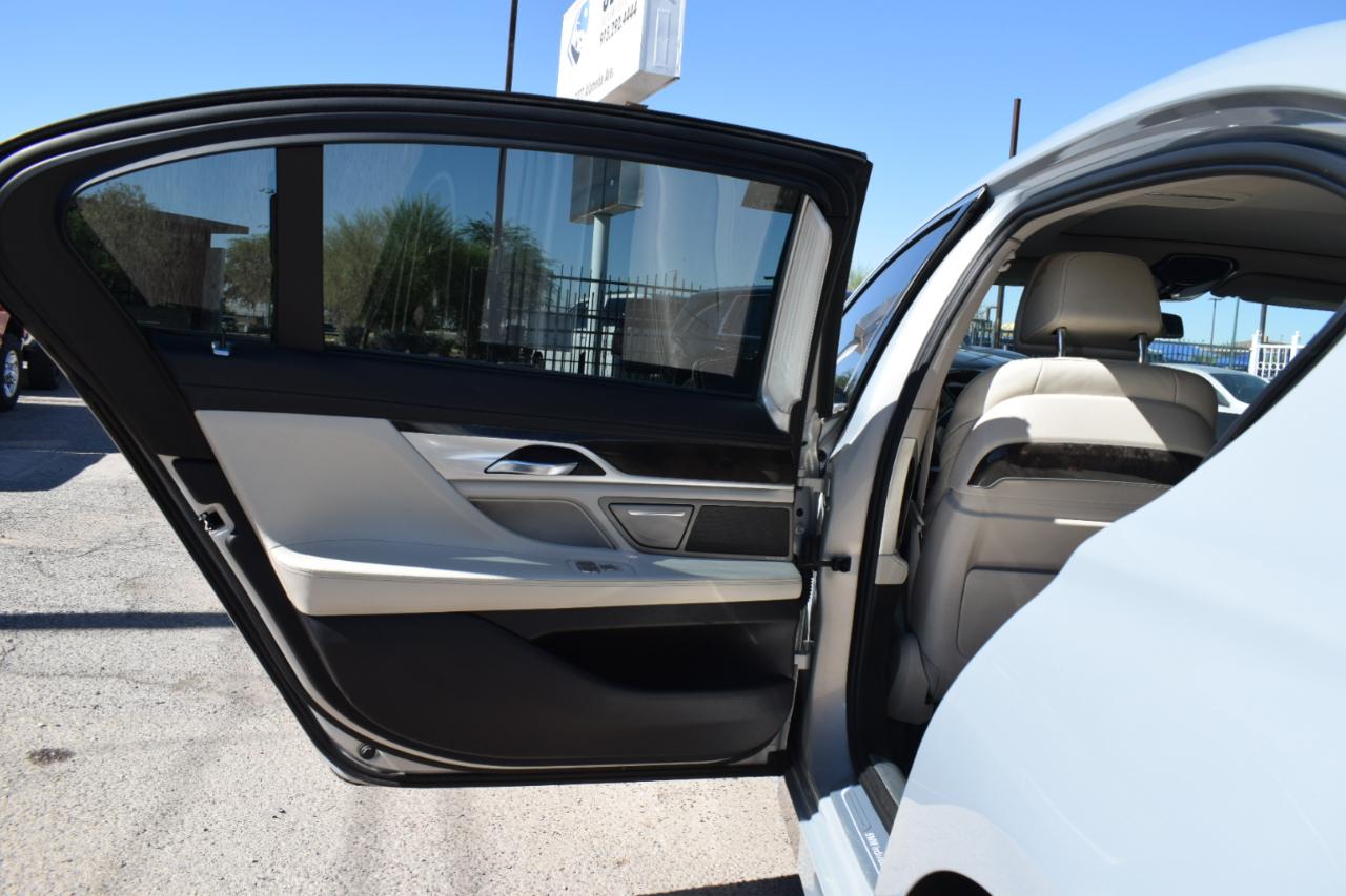 BMW 7-Series 750i xDrive 2017