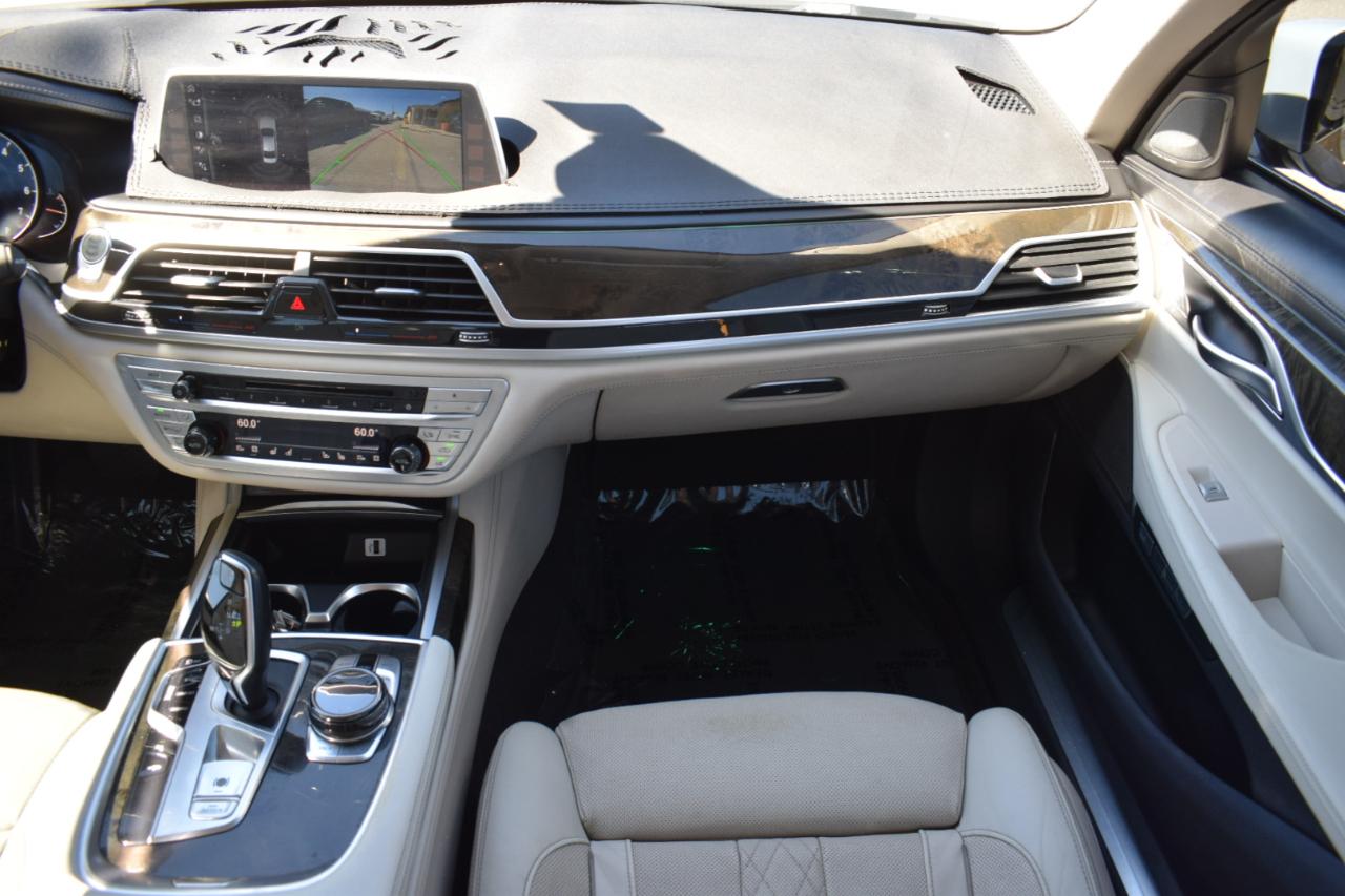 BMW 7-Series 750i xDrive 2017