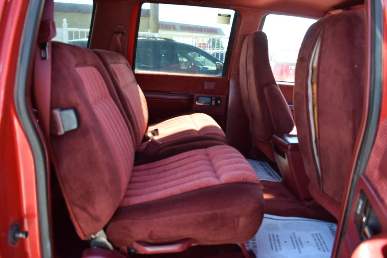 Chevrolet Suburban K2500 4WD 1994