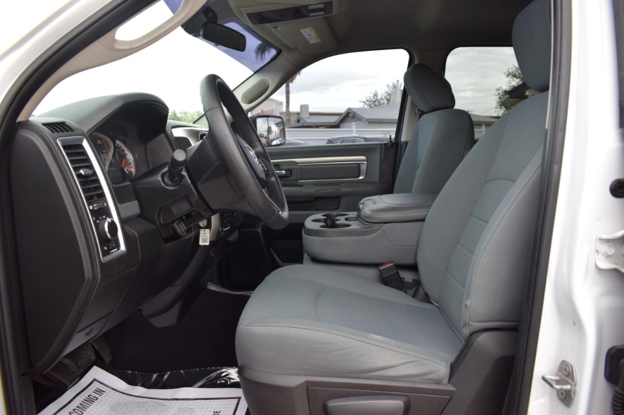 RAM 1500 Classic Tradesman Crew Cab LWB 4WD 2019