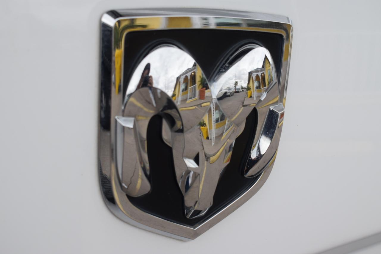 RAM 1500 Classic Tradesman Crew Cab LWB 4WD 2019