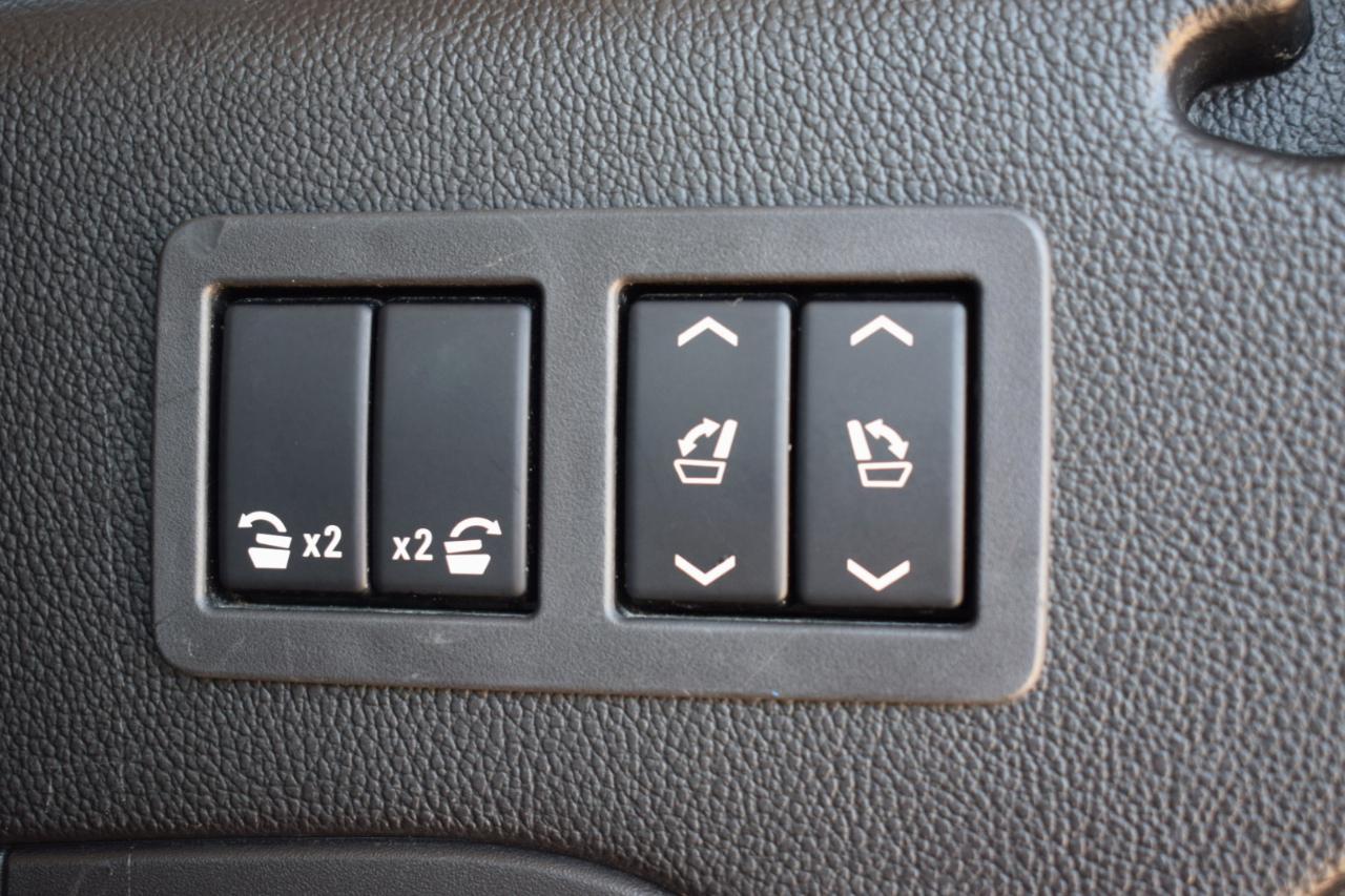Cadillac Escalade ESV Premium 4WD 2015