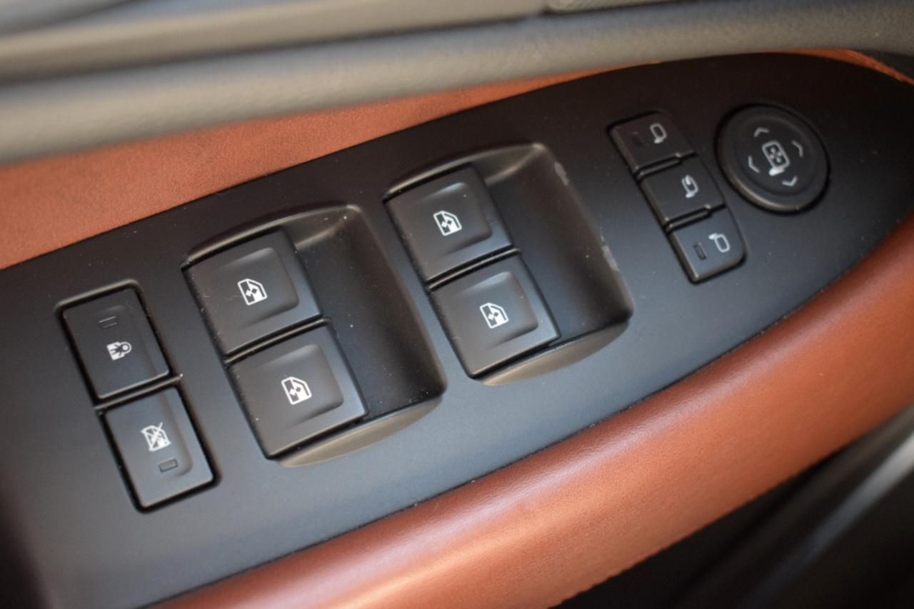 Cadillac Escalade ESV Premium 4WD 2015