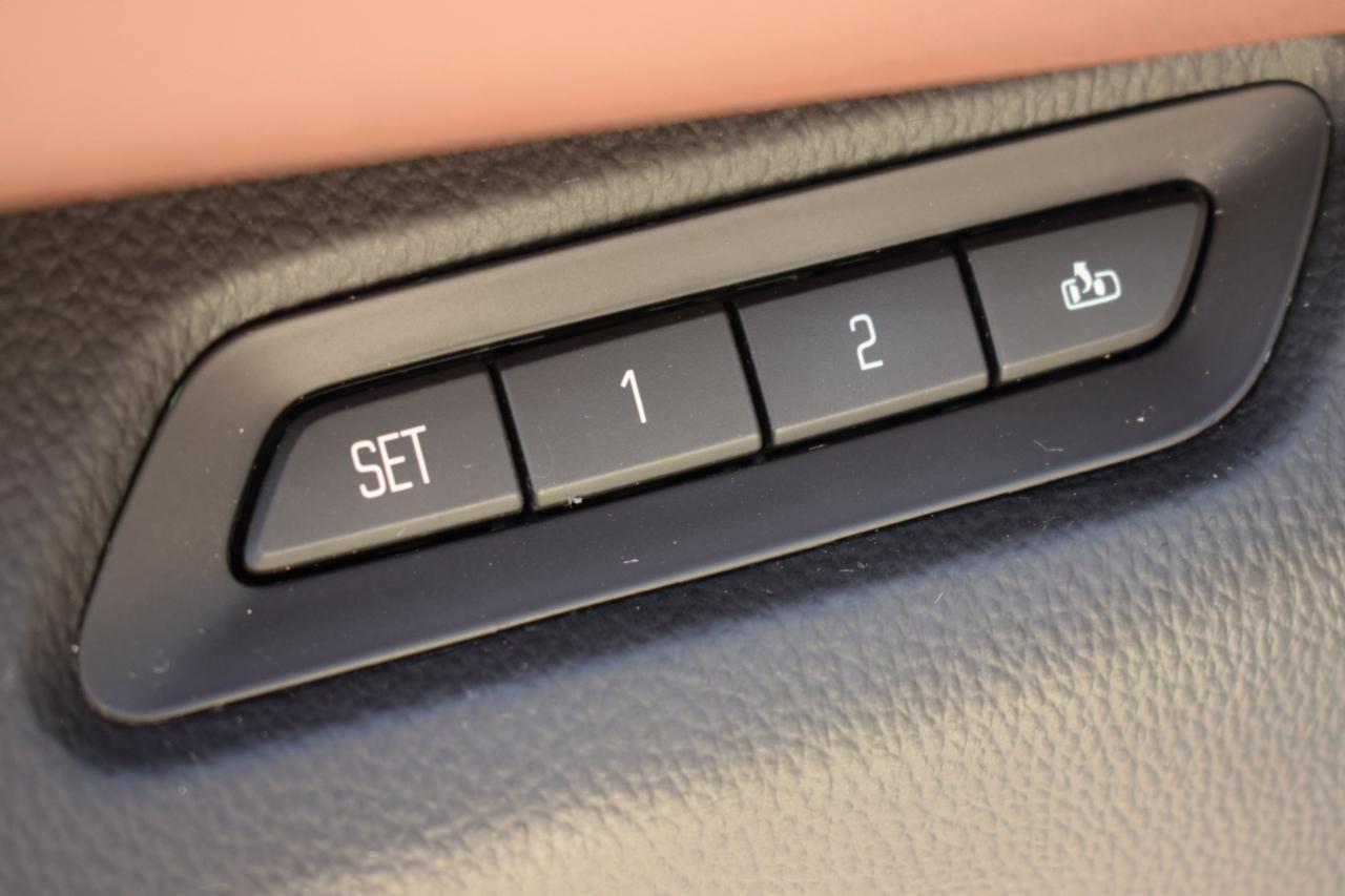 Cadillac Escalade ESV Premium 4WD 2015