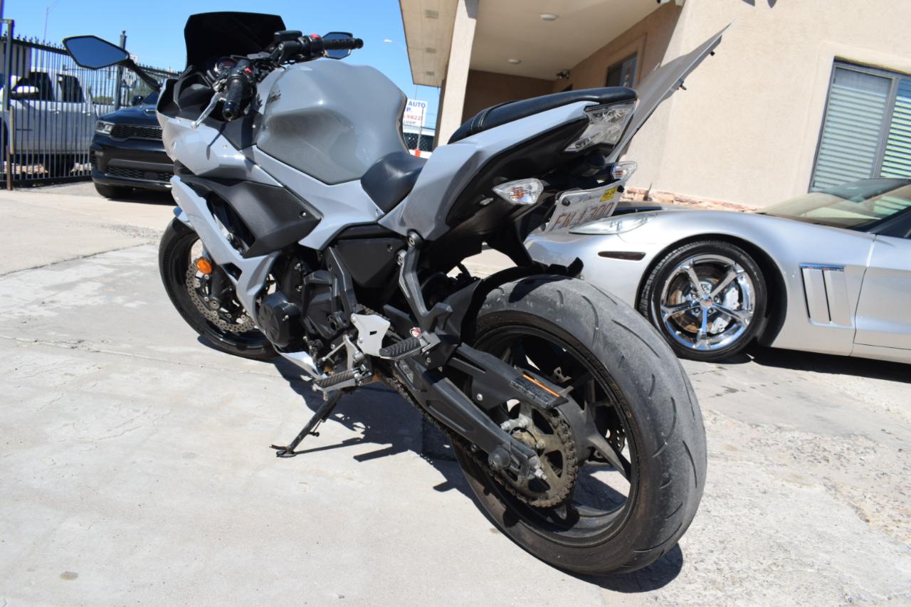 Kawasaki Ninja 650  2018