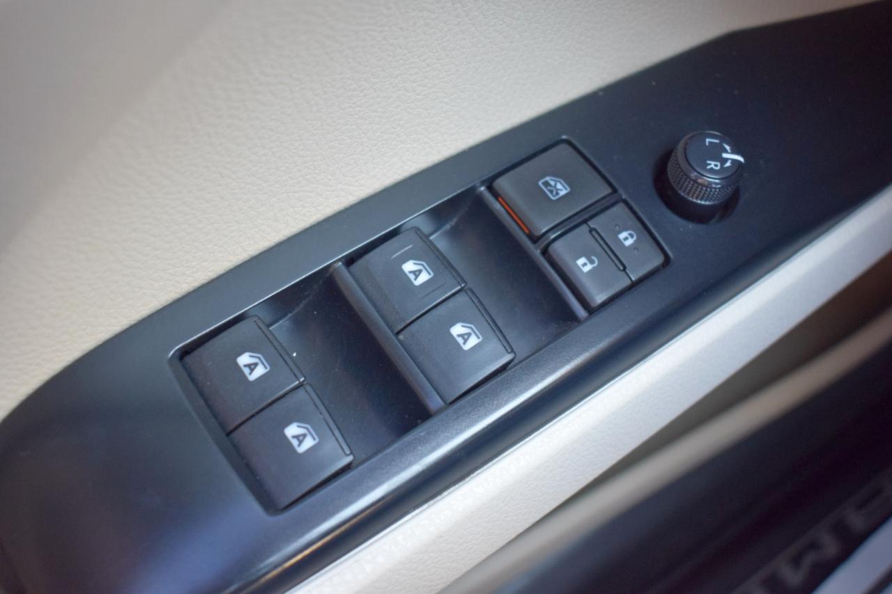 Toyota Camry LE AWD 2020