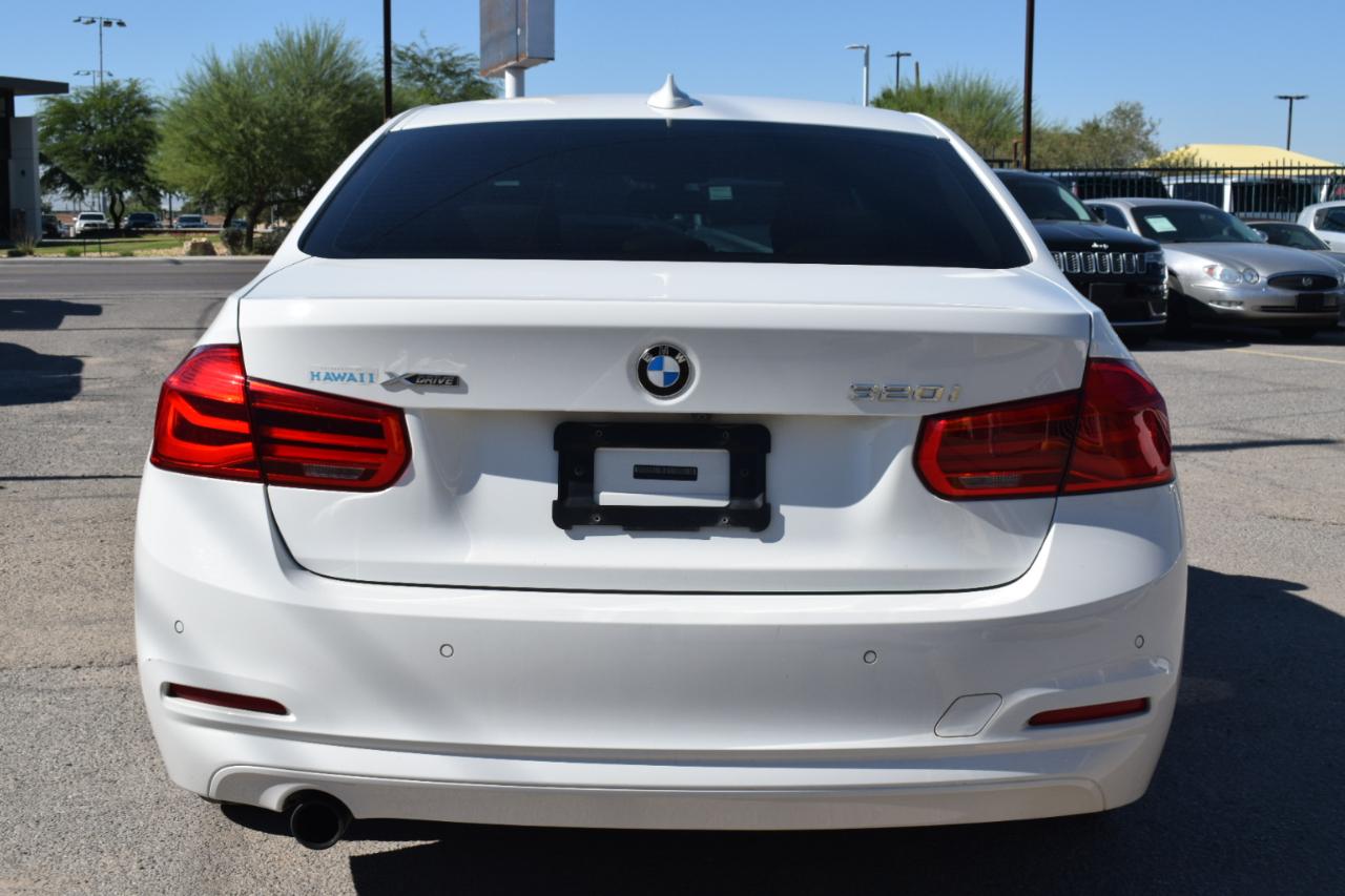 BMW 3-Series 320i xDrive Sedan 2017