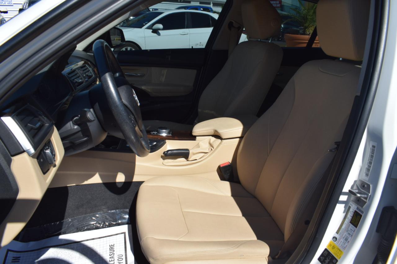 BMW 3-Series 320i xDrive Sedan 2017