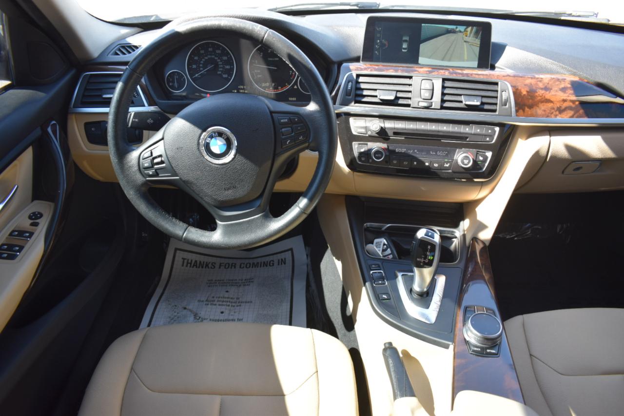 BMW 3-Series 320i xDrive Sedan 2017