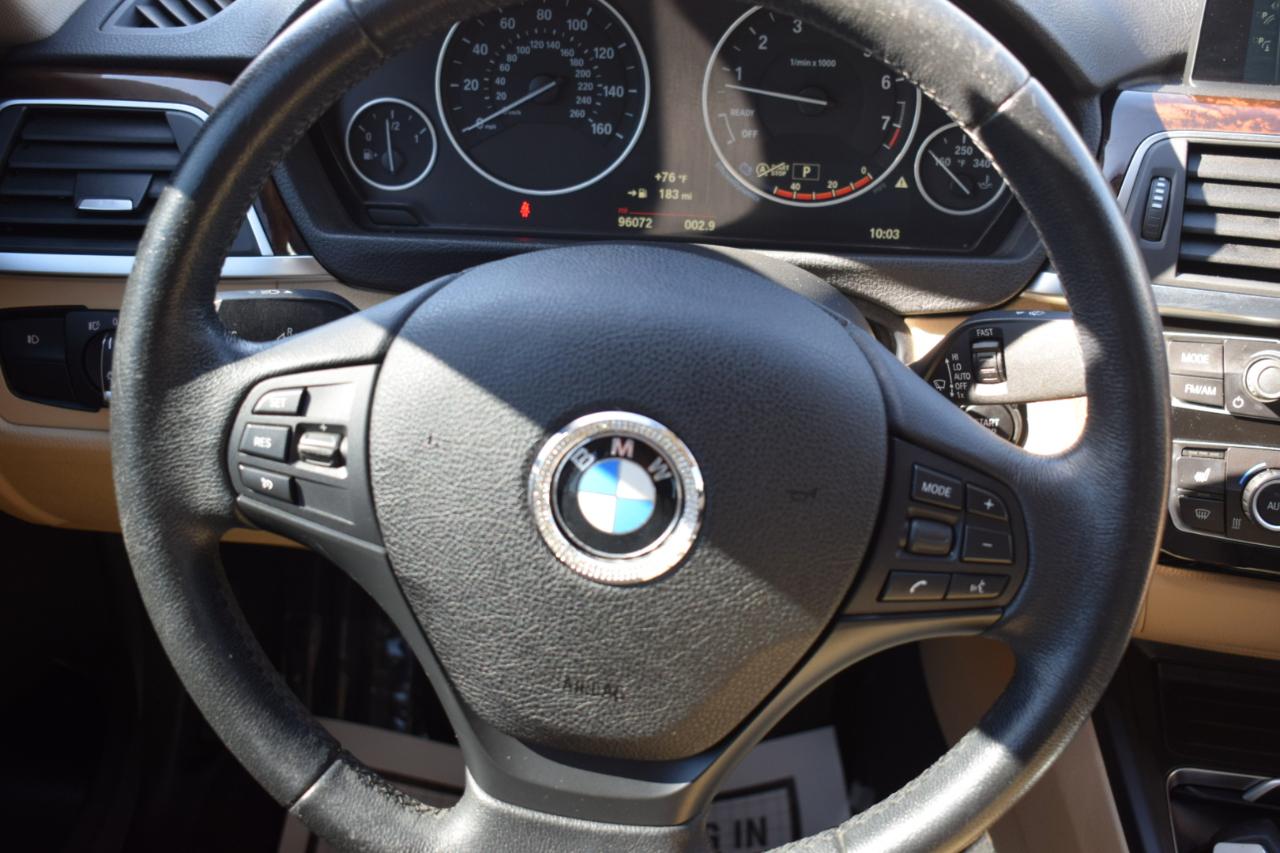 BMW 3-Series 320i xDrive Sedan 2017
