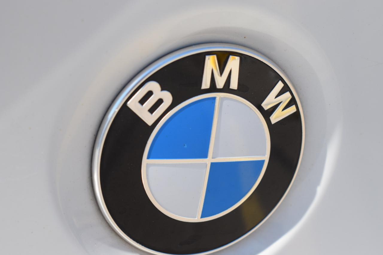 BMW 3-Series 320i xDrive Sedan 2017