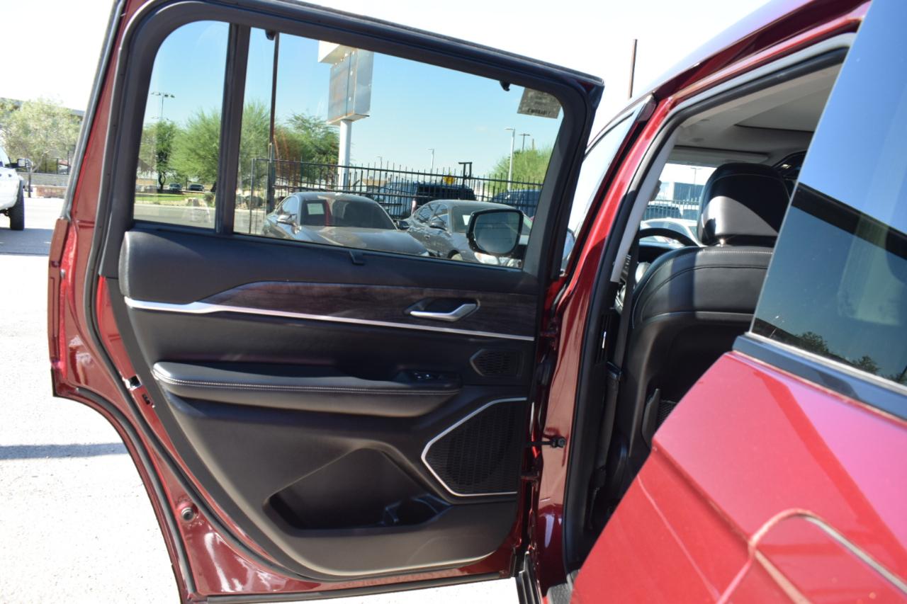Jeep Grand Cherokee L Limited 2WD 2022