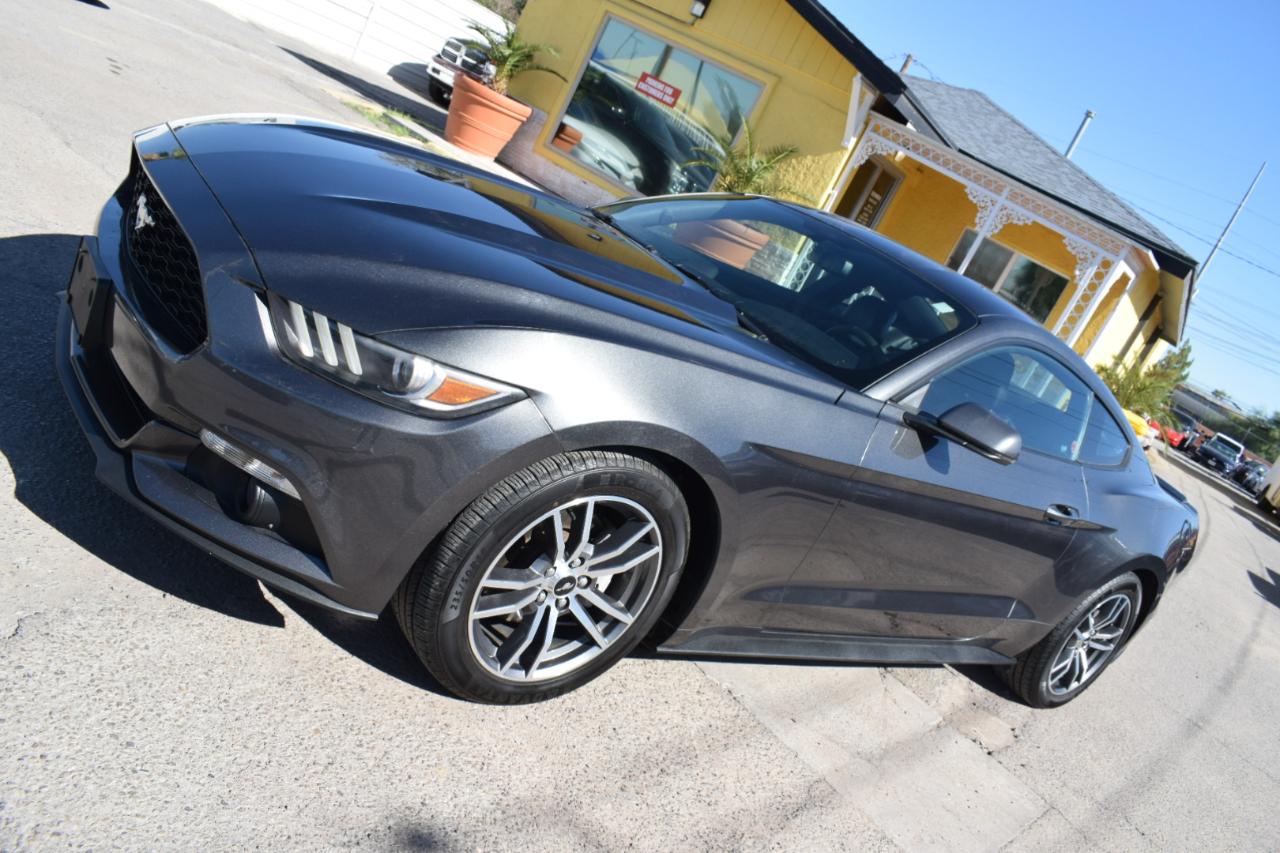Ford Mustang EcoBoost Coupe 2015