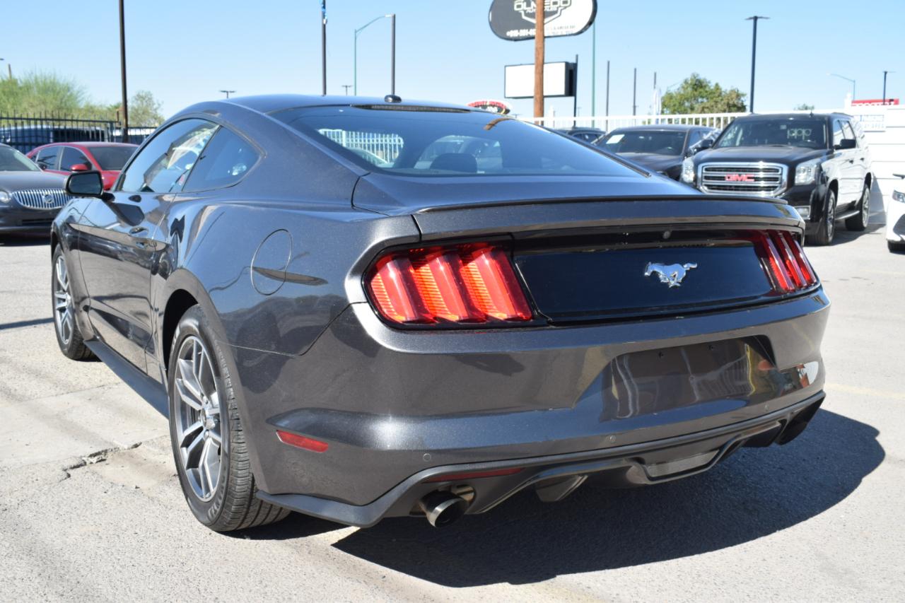 Ford Mustang EcoBoost Coupe 2015