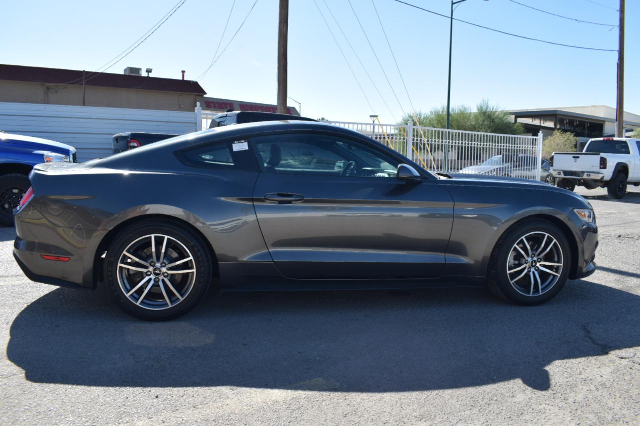 Ford Mustang EcoBoost Coupe 2015