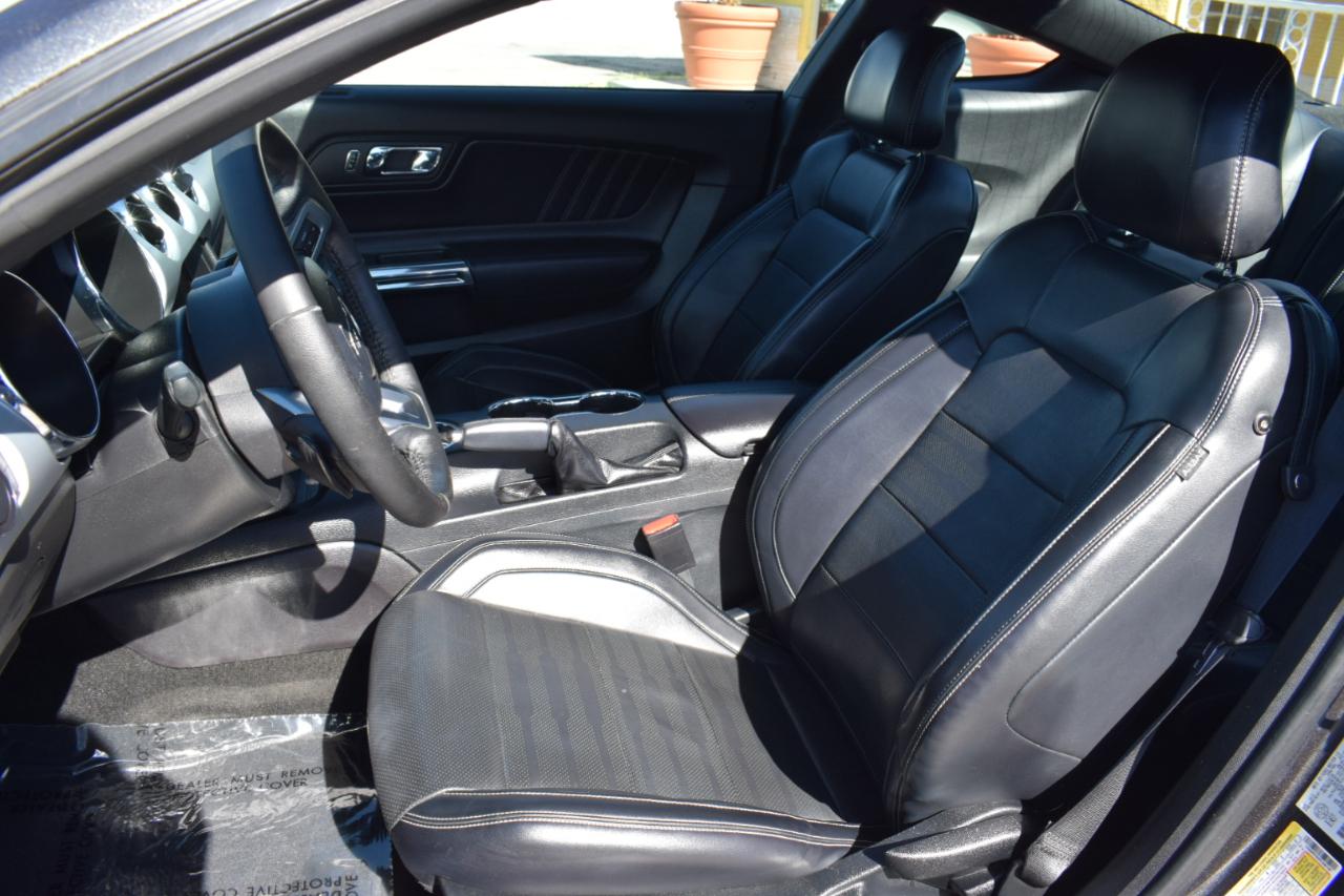 Ford Mustang EcoBoost Coupe 2015