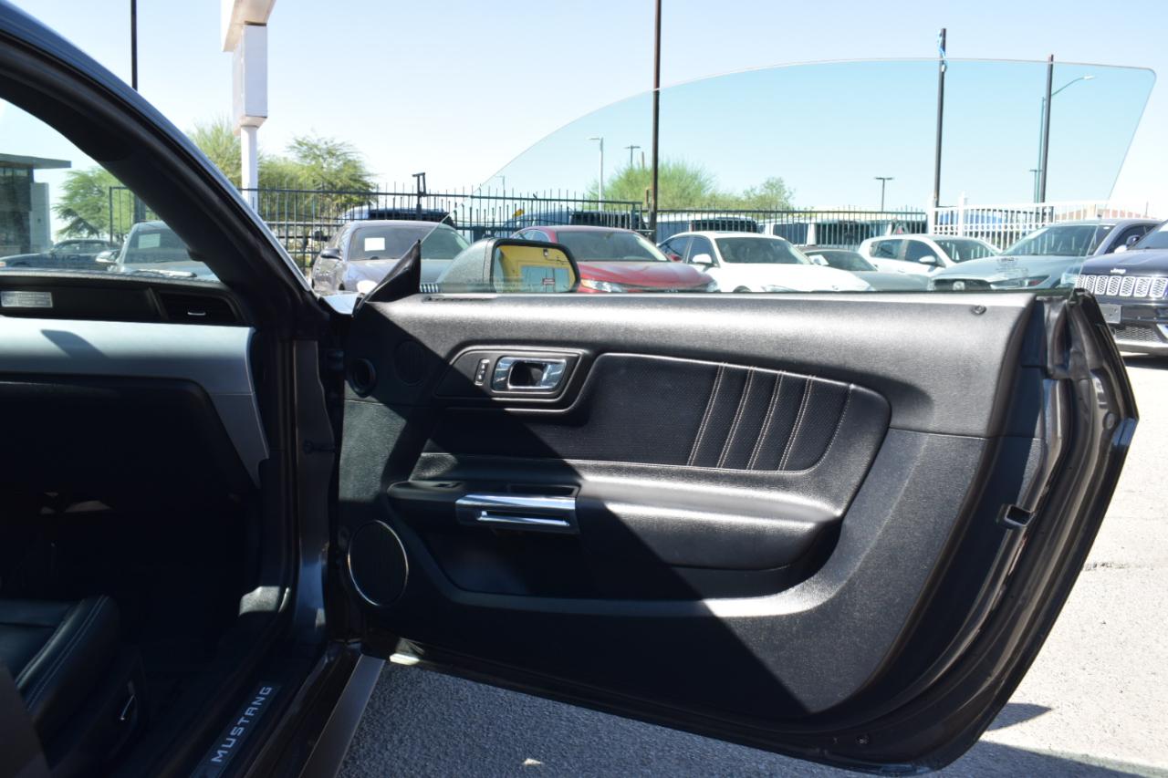 Ford Mustang EcoBoost Coupe 2015