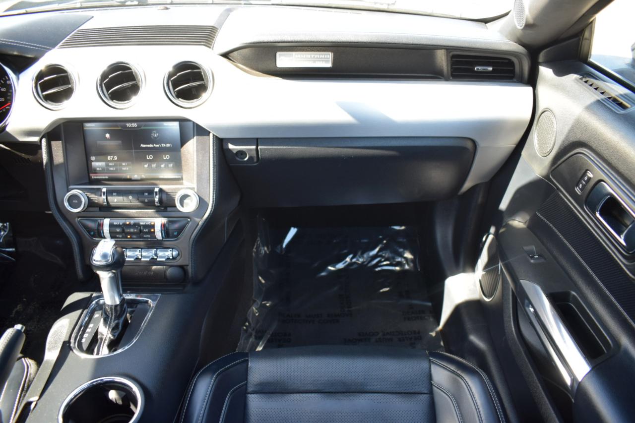 Ford Mustang EcoBoost Coupe 2015