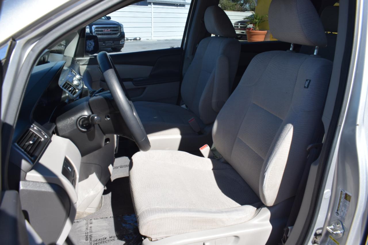 Honda Odyssey LX 2012