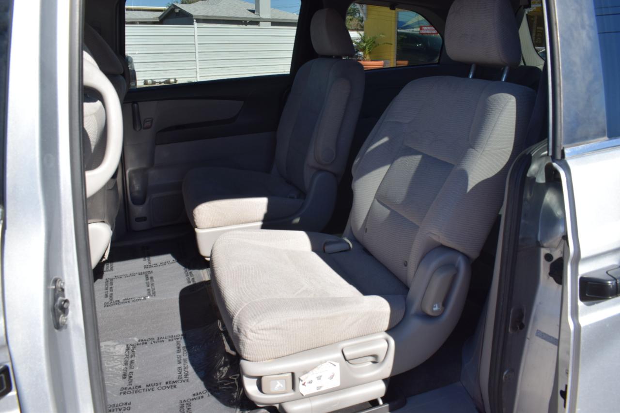 Honda Odyssey LX 2012